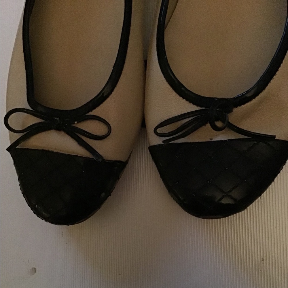Shoes - Picture 2 of 3